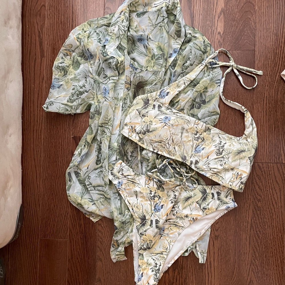 Abercrombie & Fitch bikini with cover-up